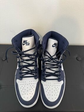 Nike Jordan 1 - Men’s High-Top Sneakers in White and Navy - original box